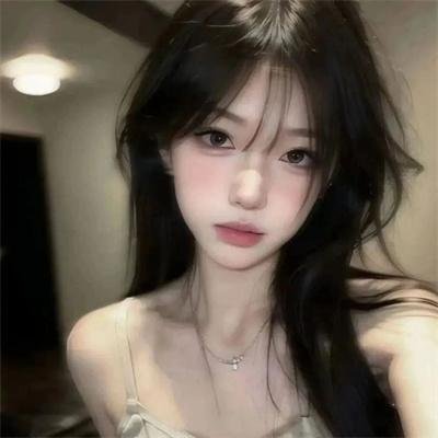 远山含笑